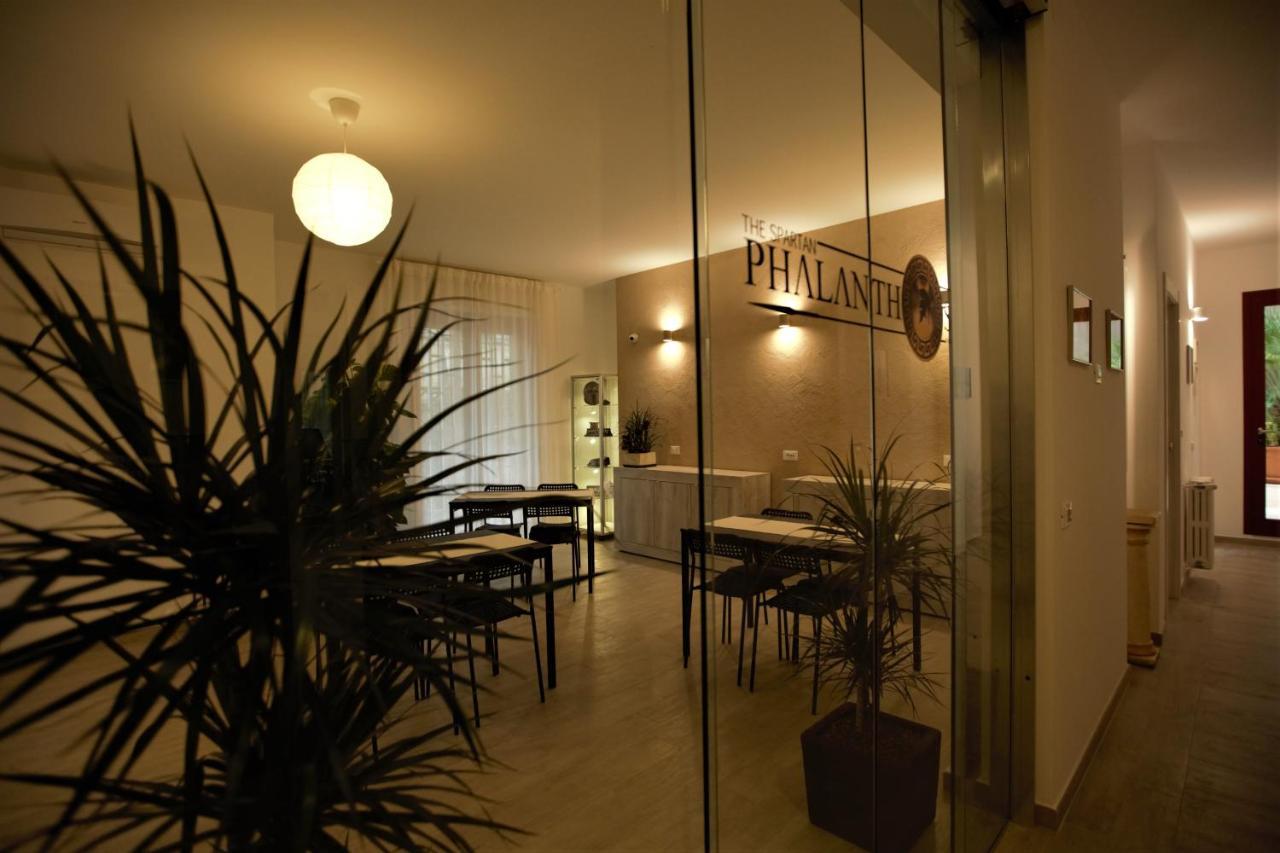 Phalanthos Taranto Bed & Breakfast Luaran gambar