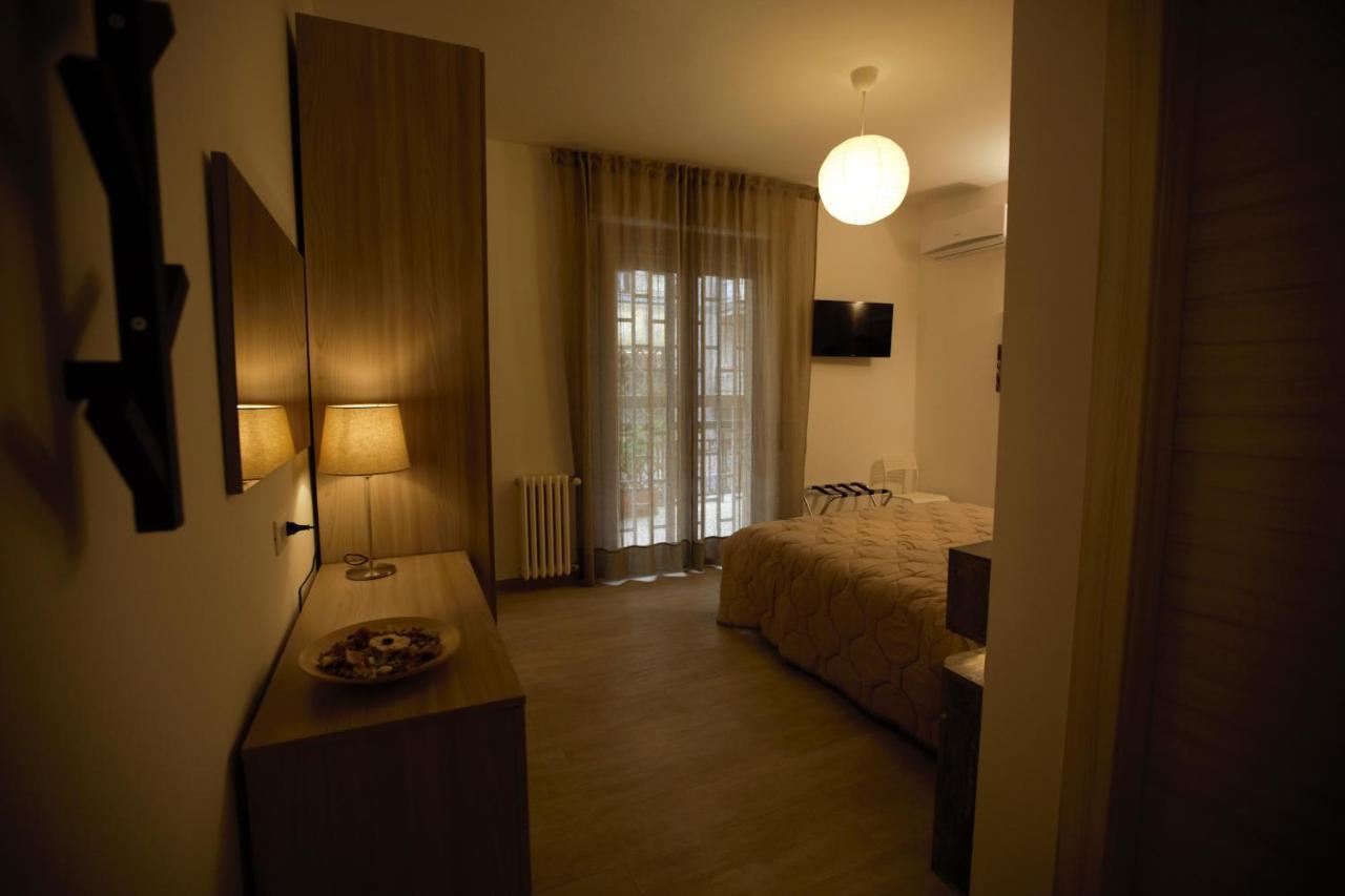 Phalanthos Taranto Bed & Breakfast Luaran gambar